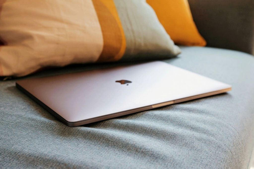 MacBook